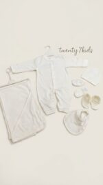 طقم الطباعة و التطريز  السادة للسبوع gold new baby